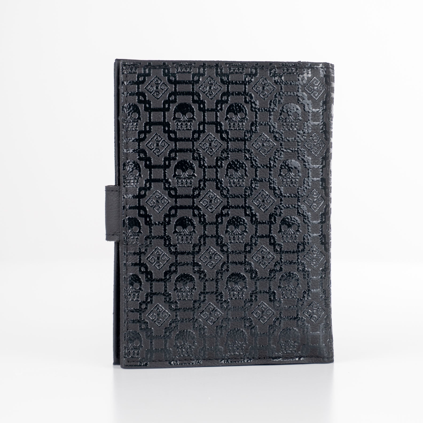 Porta Pasaporte de piel - Colección PIEL CALAVERA NEGRA