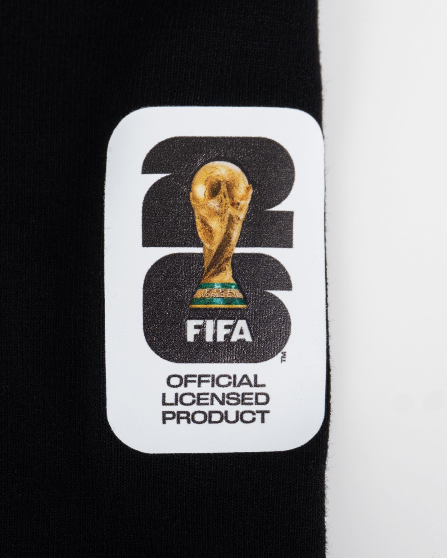Playera Estampada con Pedrería FIFA 4