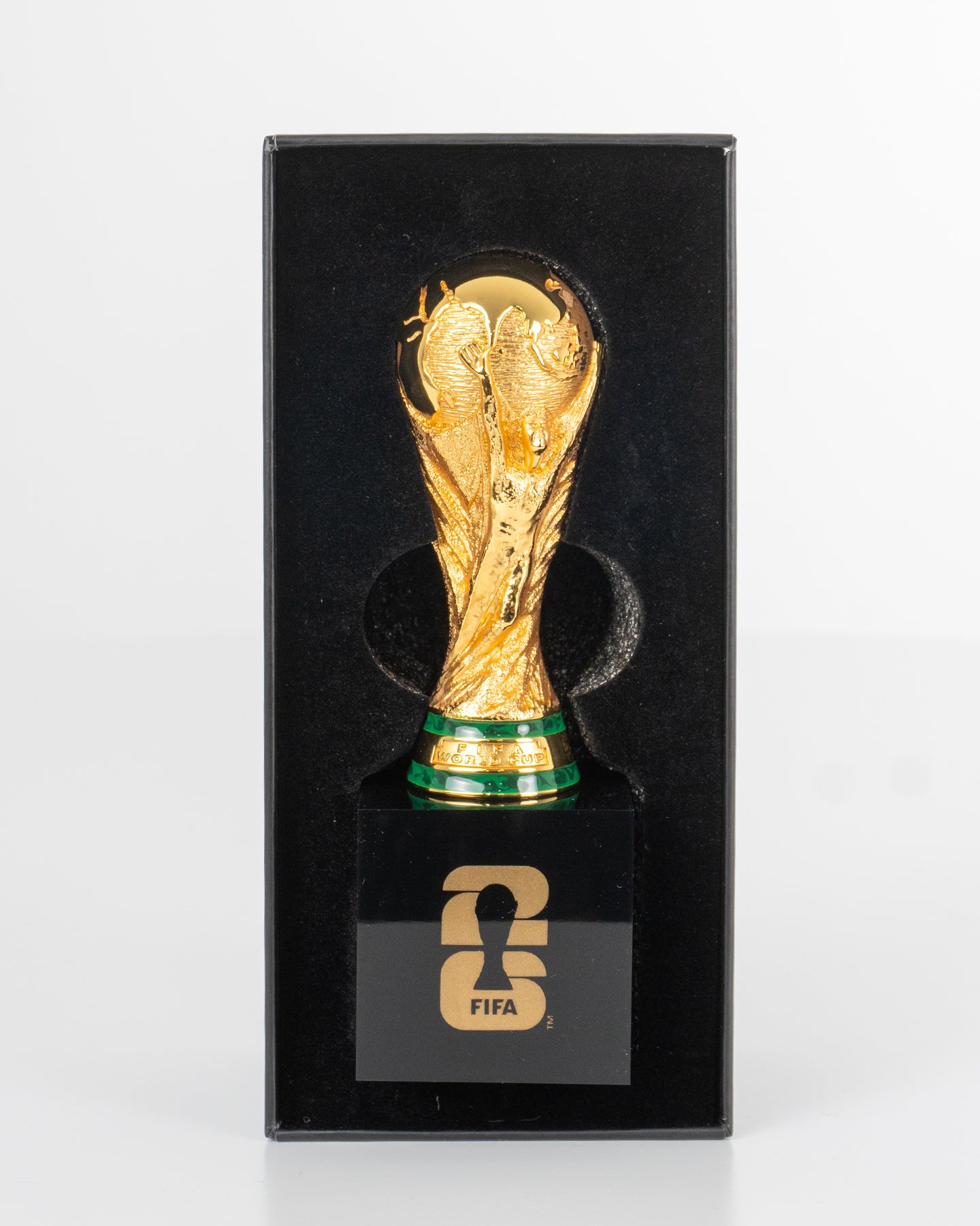 Replica de Trofeo Oficial FIFA World Cup 26™ 05