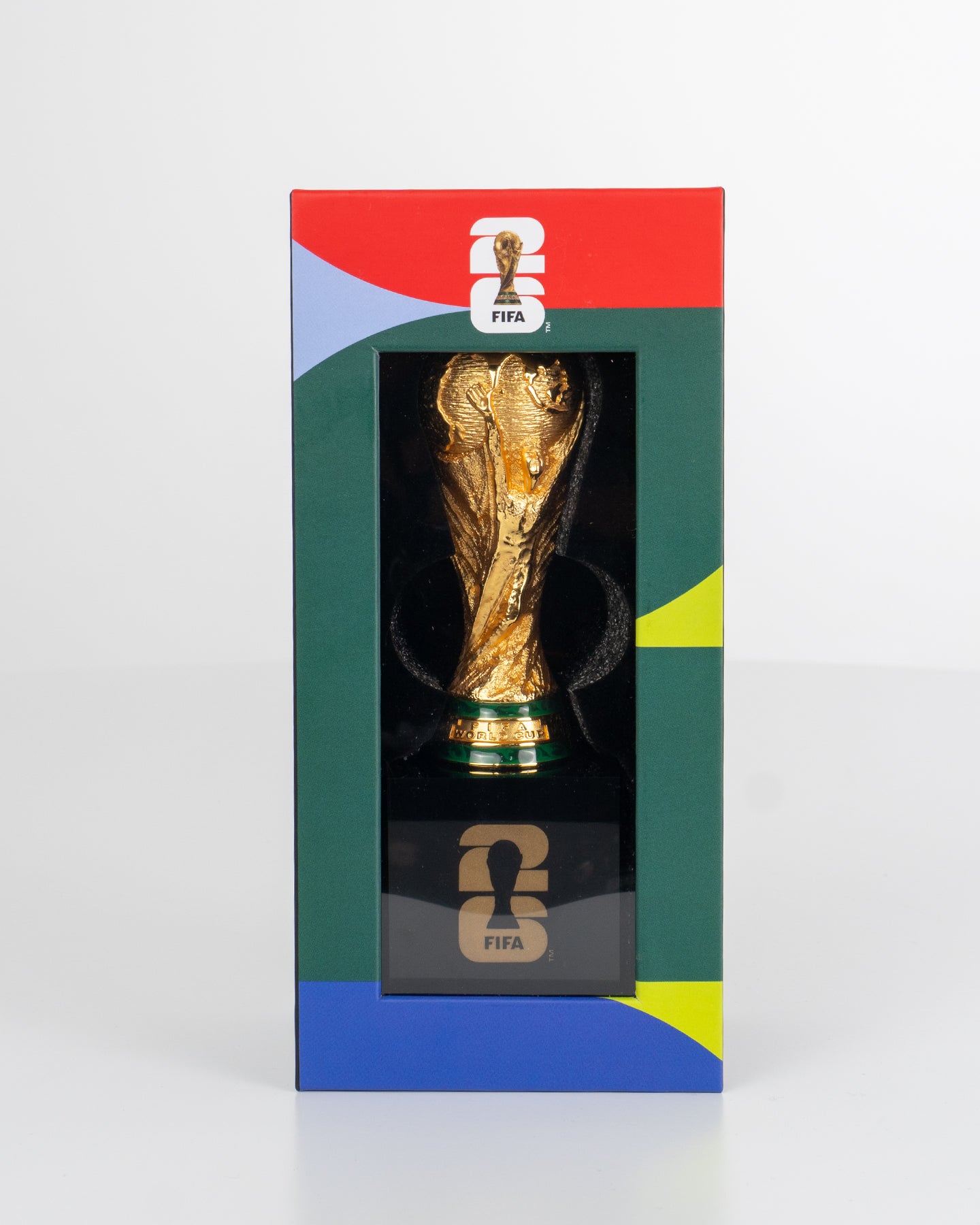Replica de Trofeo Oficial FIFA World Cup 26™ 05