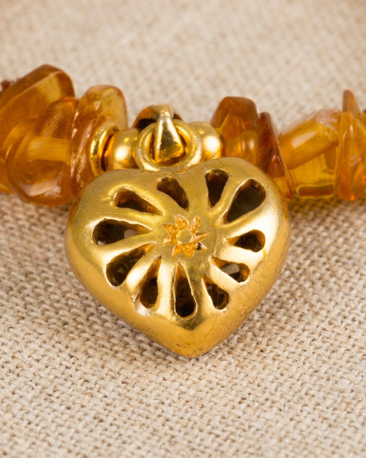 Pulsera Corazón Abultado Ambar