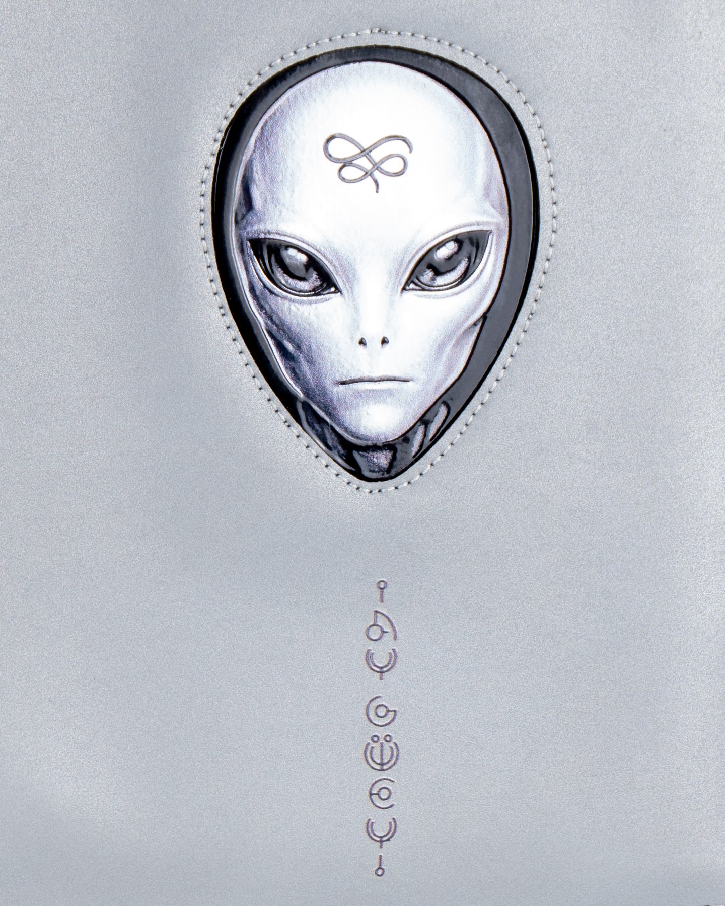 Porta Pasaporte Alien Reflex