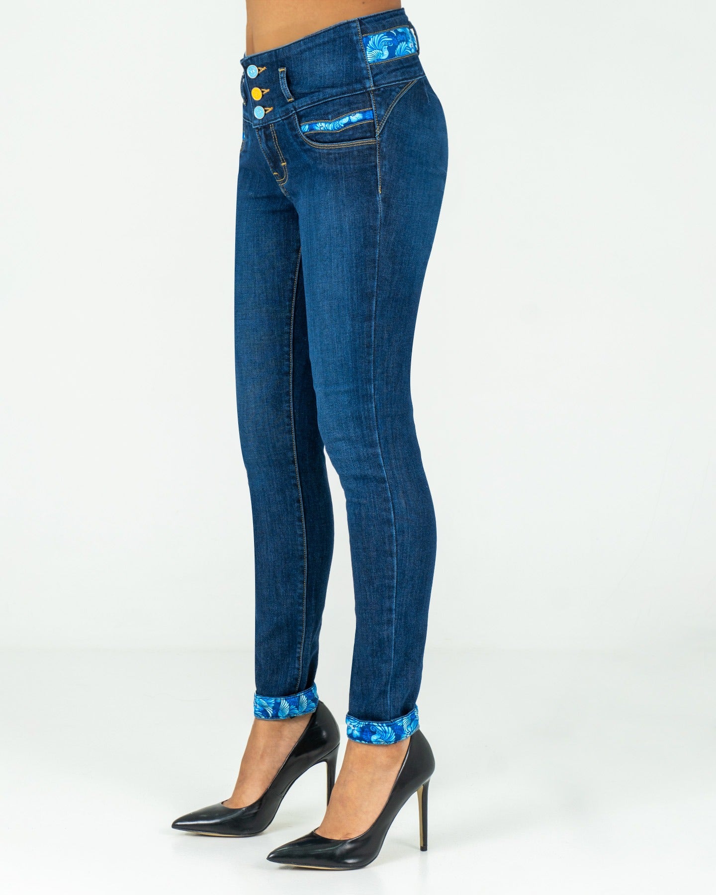 Jeans Push Up QQ3 Cozumel Detalles bordados