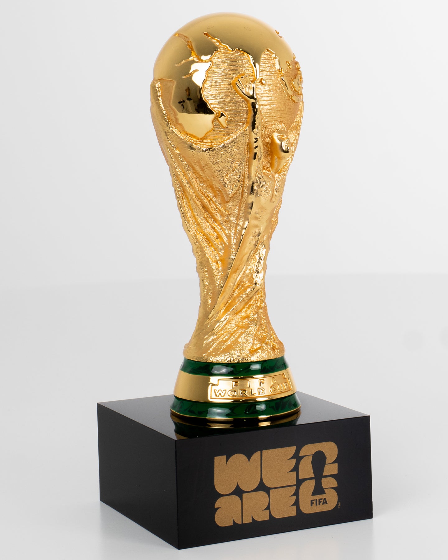 Replica de Trofeo Oficial FIFA World Cup 26™ 06