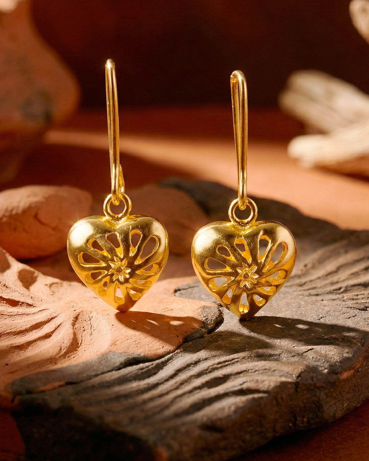 Aretes Corazón Partido Chapa Oro