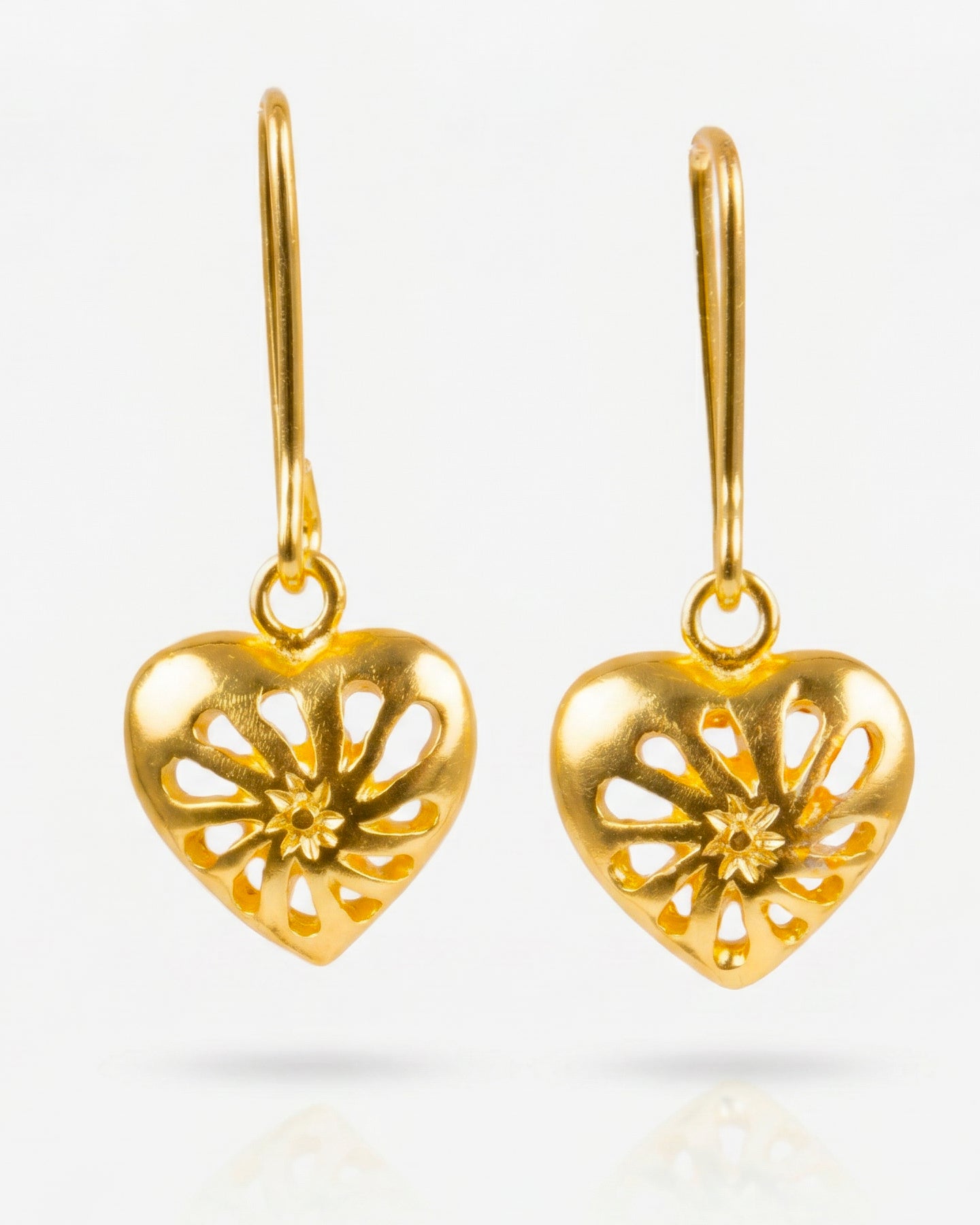 Aretes Corazón Partido Chapa Oro