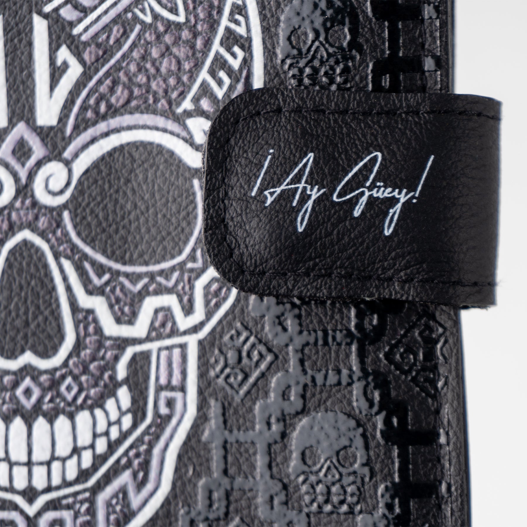 Porta Pasaporte de piel - Colección PIEL CALAVERA NEGRA