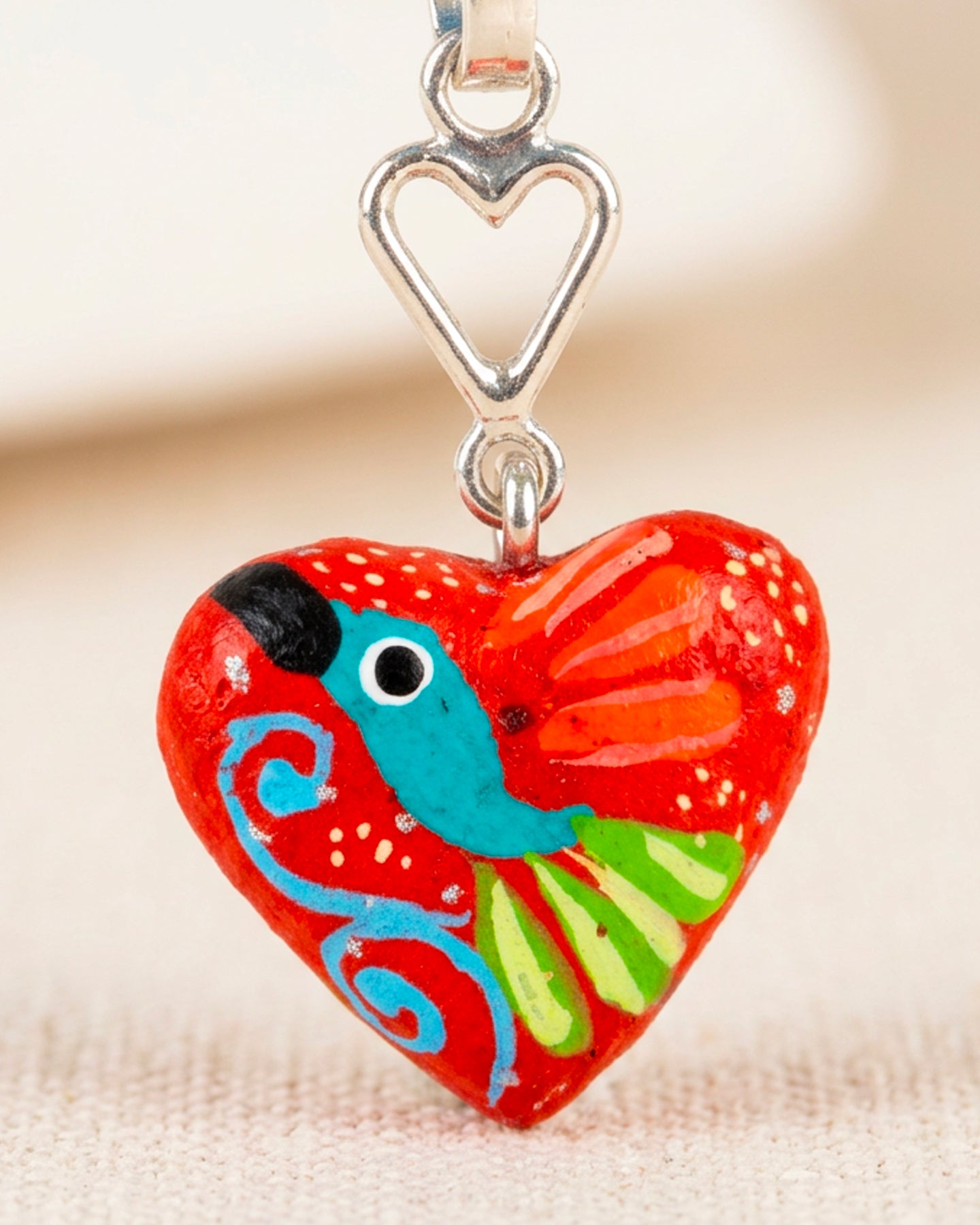 Dije Corazón Madera y Plata Correa Gamuza Azul