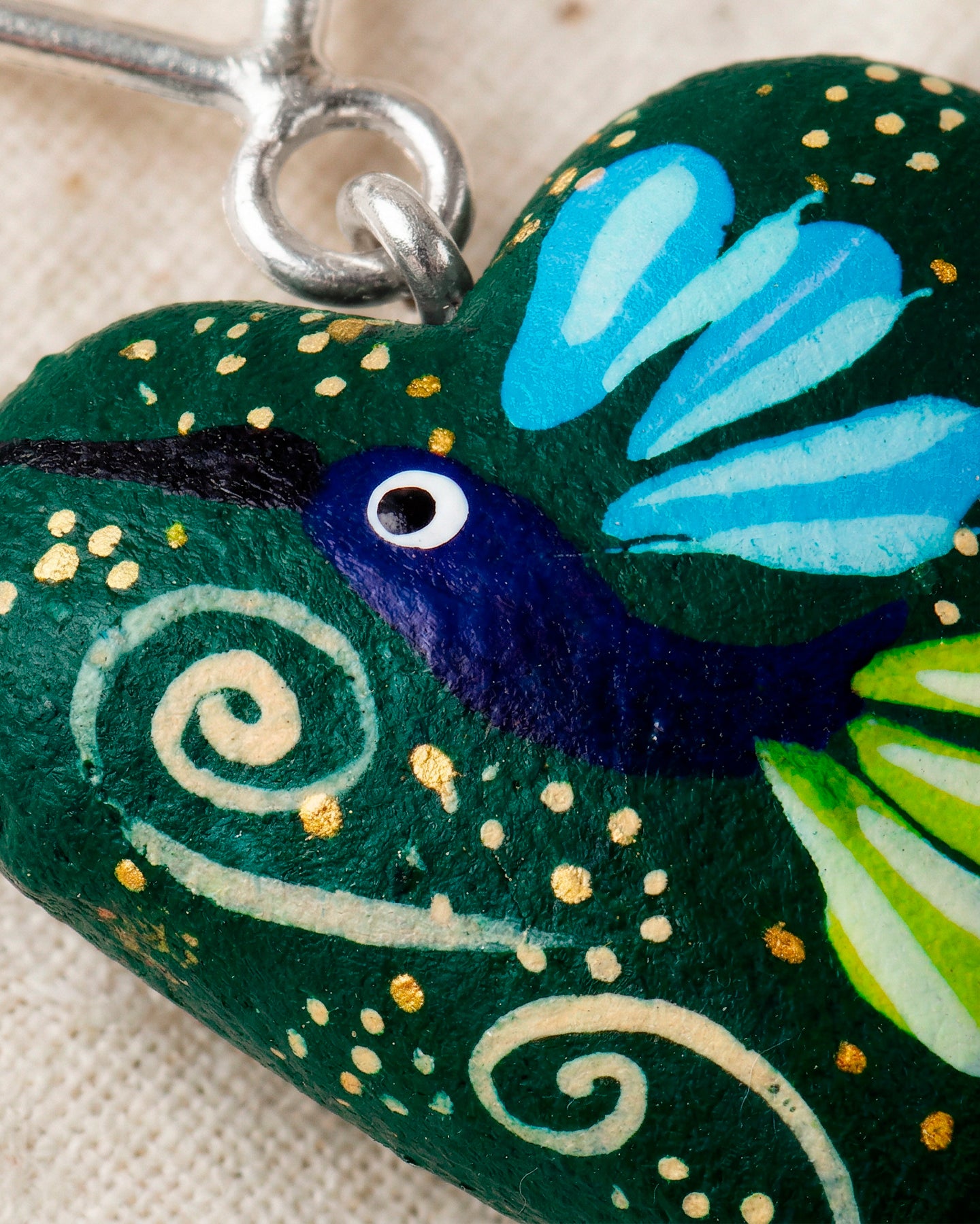 Dije Corazón Madera y Plata Correa Gamuza Negra