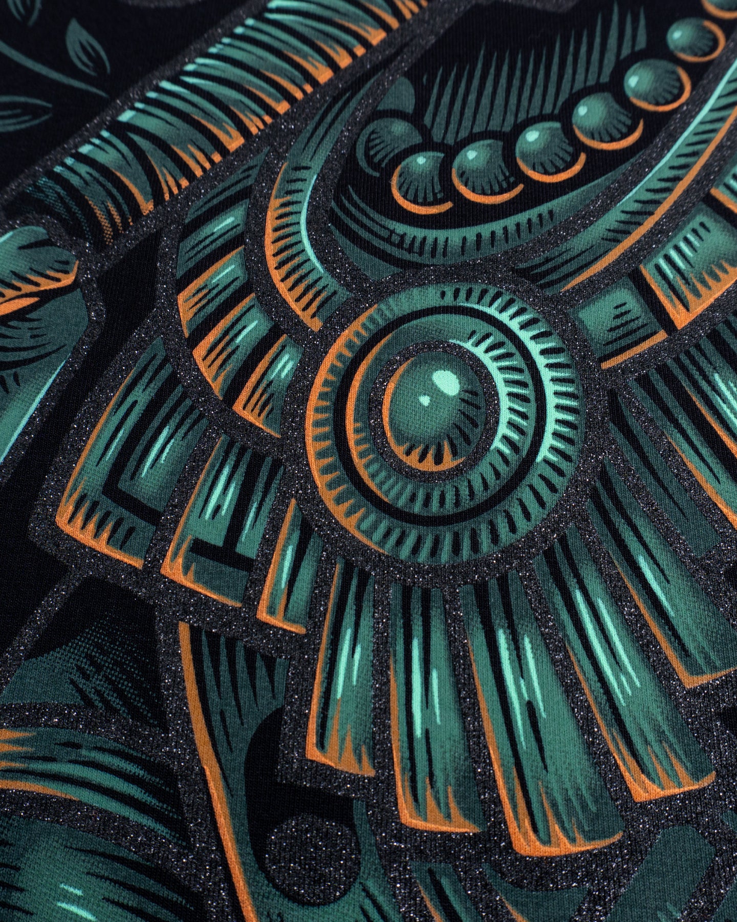 Playera Guerrero Latón Estampado Asimétrico